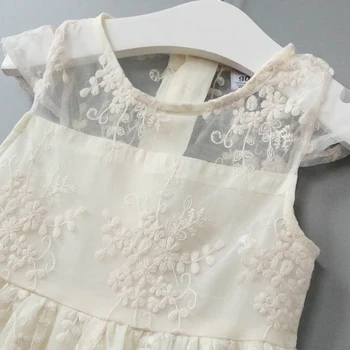 2020 Novo Poletno Otroci Bombaž Oblačila Baby Dekleta Vezenje Obleke Moda Lep Slog Rokavi Čipke Votlih Princesa Obleke