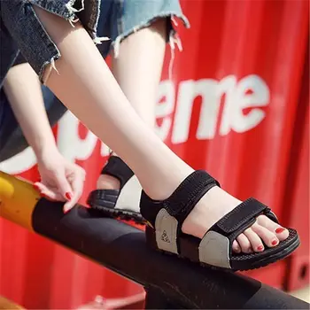 2020 ženske športne sandale poletje novo non-slip udobno 44 velikosti ravno ženske čevlje divje nekaj modelov ins plaži čevlji