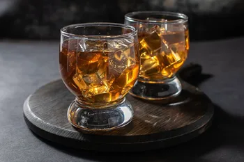 50Pcs/25 mm veliko Povratnih Ponaredek Kocke Ledu Umetno Akrilna Crystal Kocke Stranka Dekor Whisky Pijače Prikaz Fotografije Rekviziti