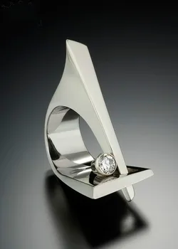 Edinstven Slog Kristalno belo Zlato Barvo trikotnik Luksuznih Ženskih Majhne Cirkon Kamen Obljubo Udejstvovanje Obroči Za Ženske