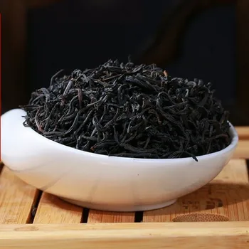Kitajski Zhengshanxiaozhong Zheng shan xiao zhong črni čaj lapsang souchong 250 g Visoke kakovosti Zelene hrane