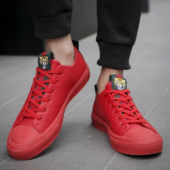 Moda za moške odbor čevlji rdeče usnje udoben športni moški čevlji čevlji priložnostne vsestranski visoko kakovostne športne copate