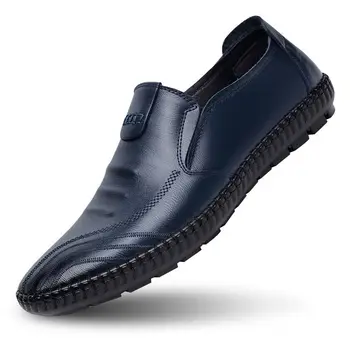 Pravega Usnja za Moške Obleko Čevlje Slip-on Moški Usnje Loafers korejska Različica Trend Črno Mehko Usnje, ki je Formalno Ravno Čevlji