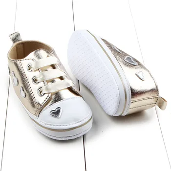 Srce Oblikovan Novorojenčka Superge Baby dekleta Čipke-up Usnjene Čevlje Active Lep Zapatos Bebe Malčka Čevlji Infantil Sapatos