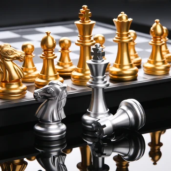 Srednjeveški Šahovska Garnitura Z Visoko Kakovostjo Šahovnici 32 Zlato, Srebro Šahovske Figure, Magnetni Igra Krovu Šah Slika Sklopov