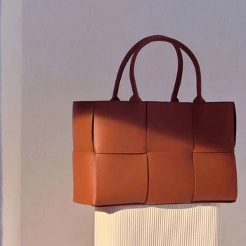 Gospe jeseni in pozimi nova velika očesa ročno tkane usnje luksuzni torbici divje visoke zmogljivosti moda messenger bag