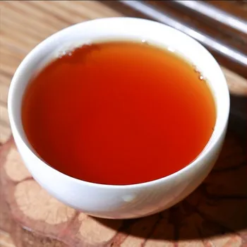Kitajski Zhengshanxiaozhong Zheng shan xiao zhong črni čaj lapsang souchong 250 g Visoke kakovosti Zelene hrane