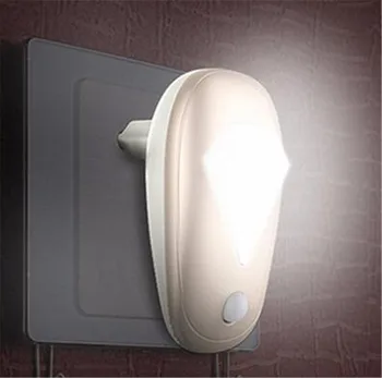 Ohranjanje energije Samodejni Pametni LED Luči Nadzor Auto Senzor Noč Lučka Lučka za Osvetlitev EU Plug Za Spalnice ali Doma 100-240V