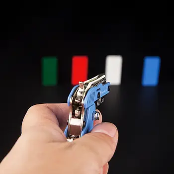 Polno Kovinsko Mini Obesek Zložljiva Key Ring gumico Pištolo, ki Se Lahko Uporablja za 8 Poruši Otrok je Igrača Mehko Bullet Pištolo