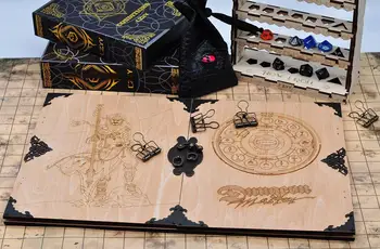 Les Dungeon Master ' s DM Zaslon Laser Vklesan Zmaj in Flamel Križ Okrašena s Starinskim Bronasto Kovice 3-Plošče