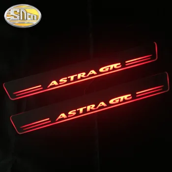 SNCN 2PCS Akril Gibljejo LED Dobrodošli Pedal Avto Izvažajo Ploščica Pedal Vrata Polico Poti Luči Za OPEL ASTRA GTC