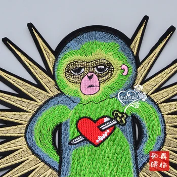 Šifrirano različico z glavo navzdol, zelena opica velike žice obliž nalepke opica ena puščica obrabe vezenje srce aplicirano