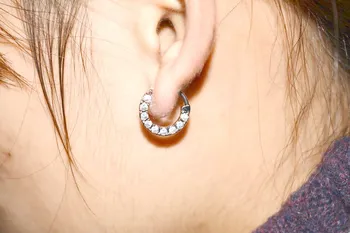 G23tItan 16 G Titanove Ear Piercing AAA Cirkon Kristalno Septum Nos Hoop Obroč Sijoče Telo Nakit za Moške in Ženske