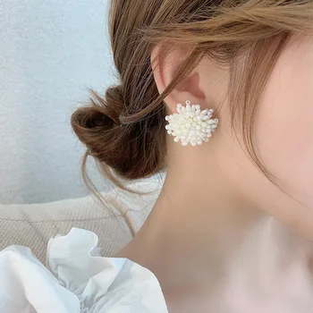 Korejski Elegantno Pearl Stud Uhani Za Ženske, Dekleta Modni DODATKI Elegantna Ročno Bele Kroglice Uhani svate Nakit Accessor