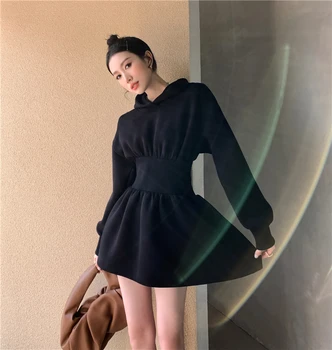 Ženske Francoskem Slogu Vitek Pas Hooded Majica Obleko Črno Žogo Obleke Nove 2021 Kratke Obleke, Ženski