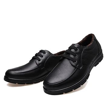 QFFAZ Moške Priložnostne Čevlji Britanski Stil Moccasins Pravega Usnja Stanovanj Zapatos Hombre Loafers Obutev Zimske moške čevlji