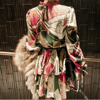 2020 Pomlad Tiskanja Stojijo Vratu Vintage Obleko OL Sashes Dolgo Flare Rokav Mini Večplastna Priložnostne Naguban Vestidos