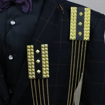 Brezplačno Ladje modni MOŠKI moški Royal korejski luksuzni temperament kovinske značke tassel Broška Tassel verige pin Retro Headdress bullet