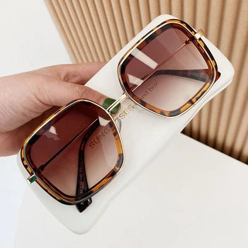QPeClou 2020 Novo Vintage Kovinskih Kvadratnih Sončna Očala Ženske Modni Velik Okvir Sončna Očala Ženski Gradient Barvnih Odtenkih Oculos De Sol