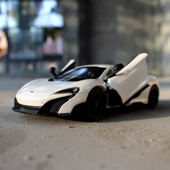 Welly 1:24 McLaren 675 LT bela zlitine modela avtomobila Diecasts & Igrača Vozil, Zberite darila, Non-daljinski upravljalnik vrsta prevoza igrača